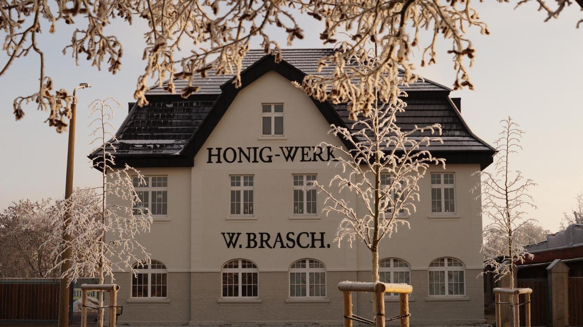 Remise Brasch - Zwischen Bahnhof Und Elbe Apartment Wittenberge Exterior photo